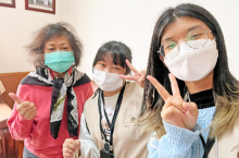 訪視獨老、分送物資